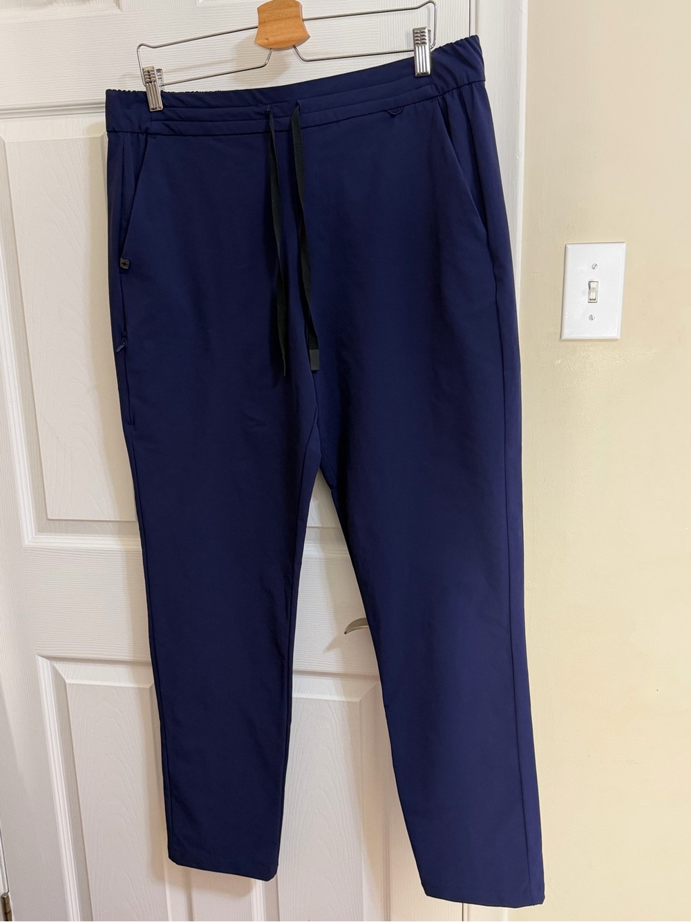 Figs Men's Navy Drawstring Joggers